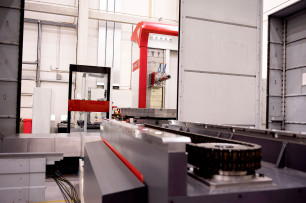 Cross-wise Pallete Changer-gallery2