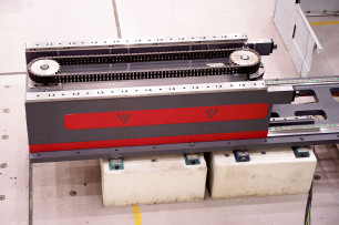 Cross-wise Pallete Changer-gallery3